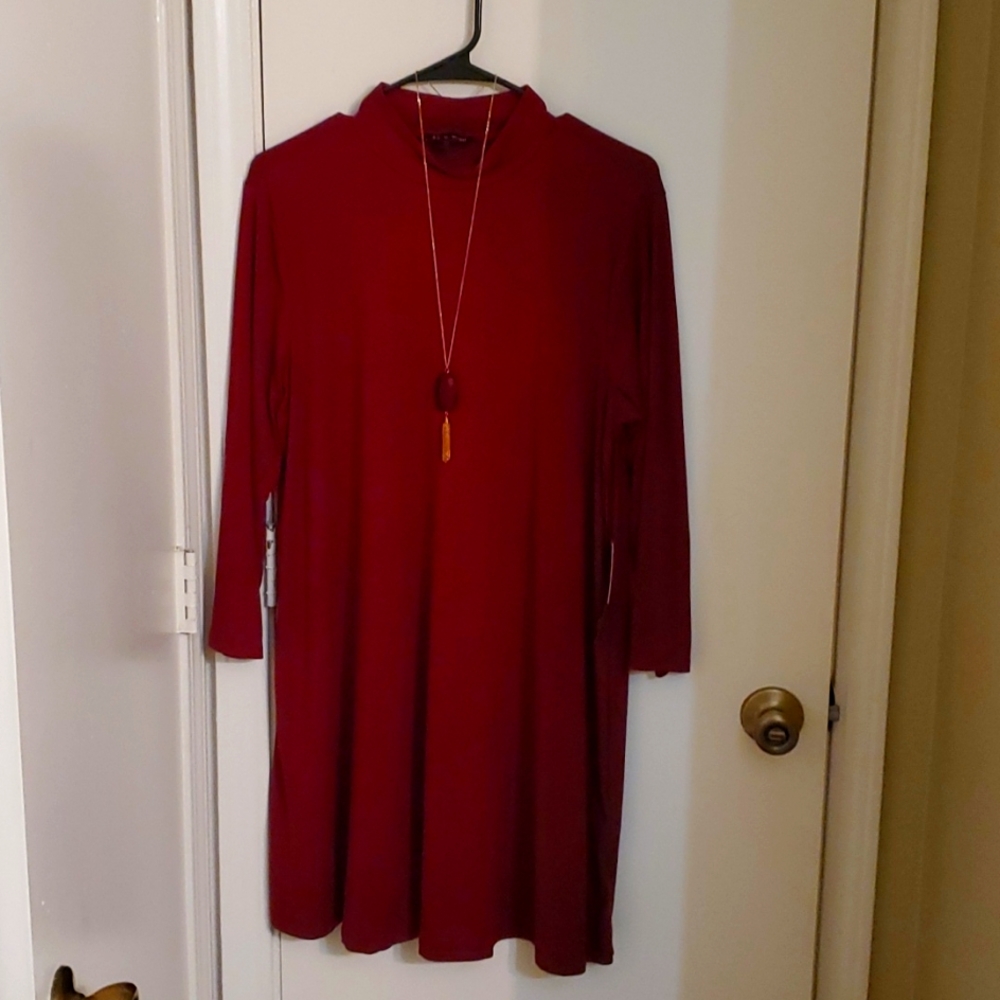 Mid length shift dress with necklace
